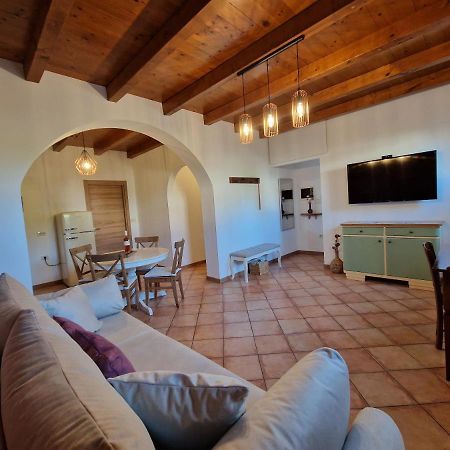 Wine & Apartment Vinales Capodistria Esterno foto