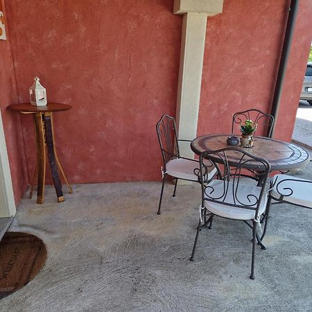 Wine & Apartment Vinales Capodistria Esterno foto