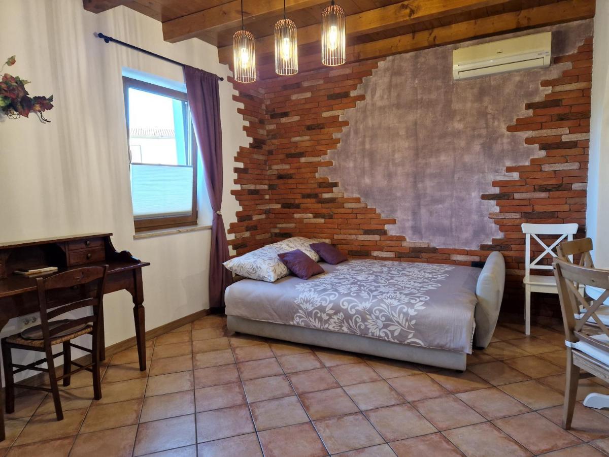 Wine & Apartment Vinales Capodistria Esterno foto