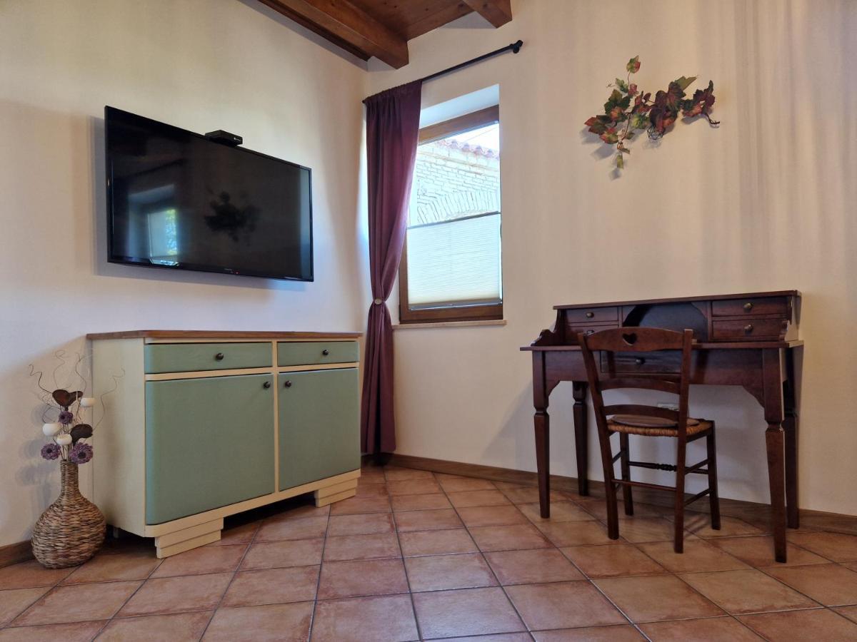 Wine & Apartment Vinales Capodistria Esterno foto