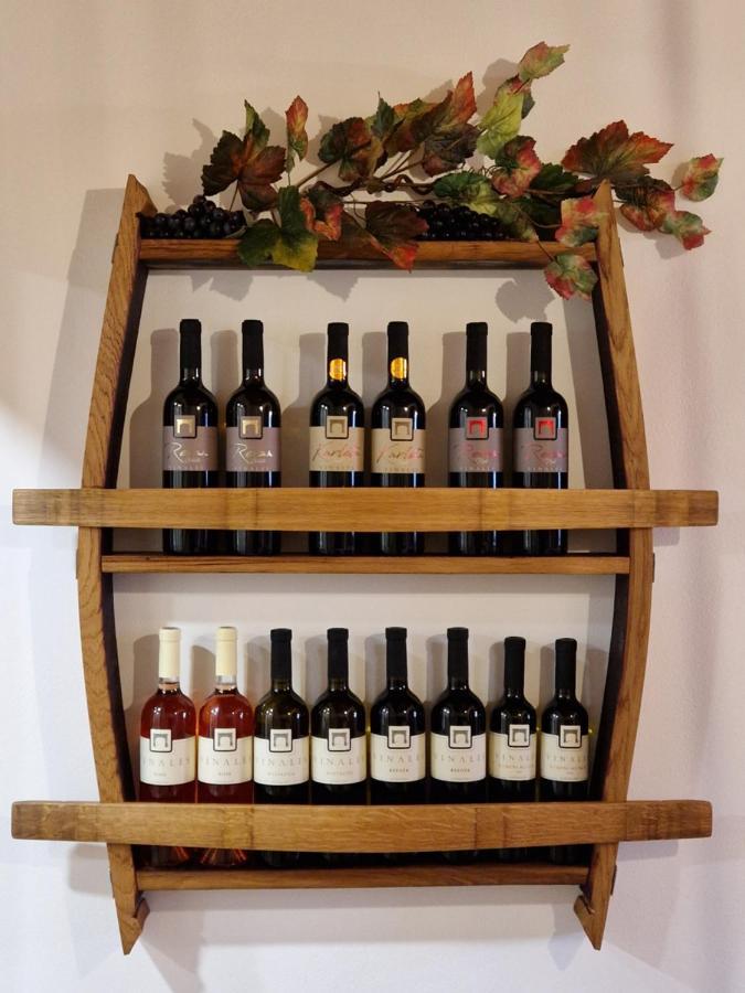 Wine & Apartment Vinales Capodistria Esterno foto